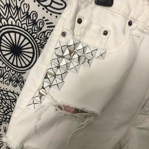 White high rise bdg shorts